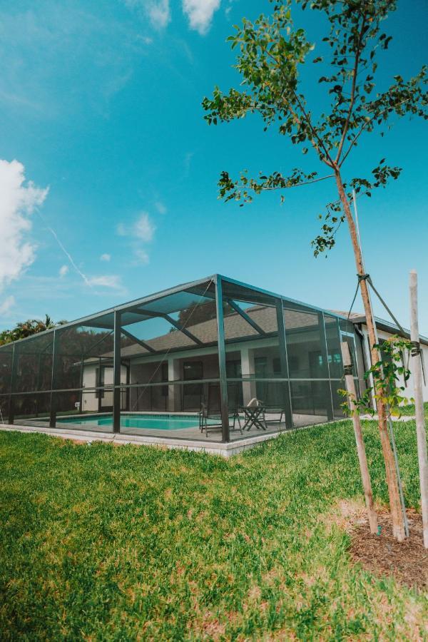 The Basilican Cape Coral Exterior foto