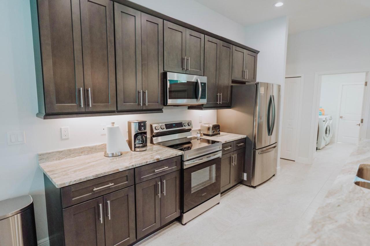 The Basilican Cape Coral Exterior foto